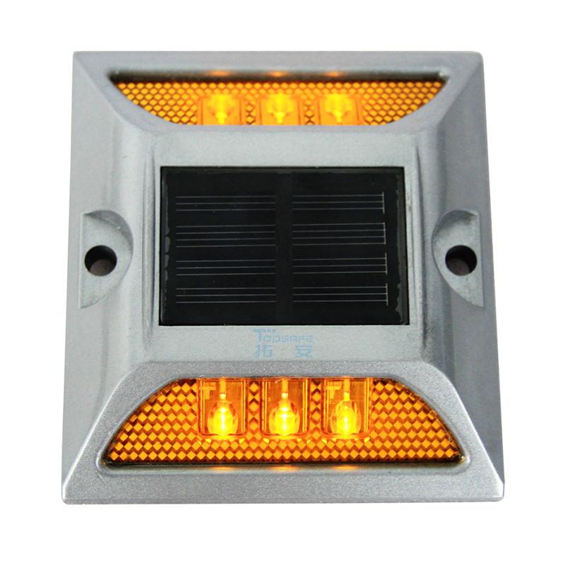 太陽(yáng)能道釘-10