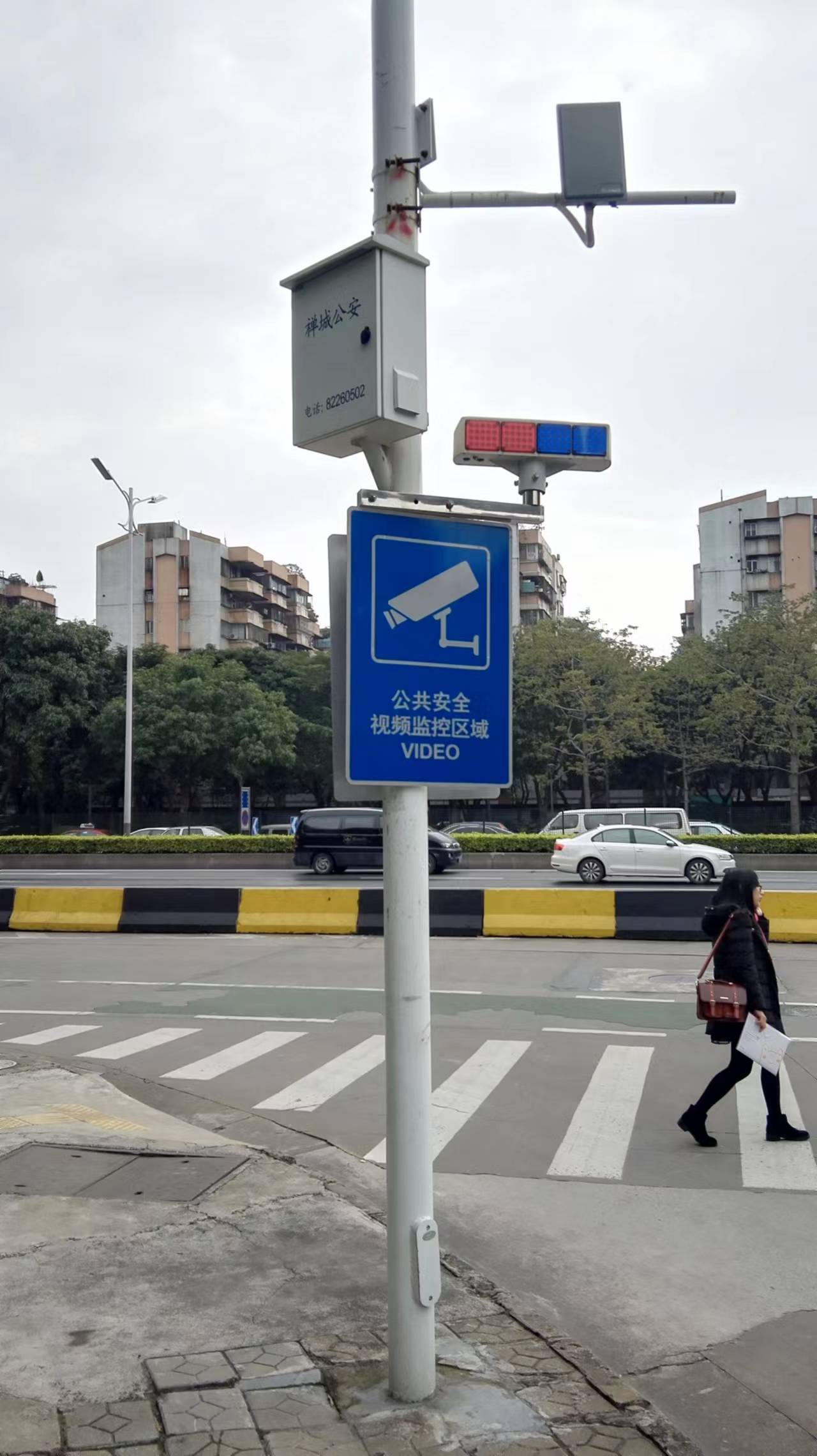 深圳龍崗、佛山禪城等多地太陽能爆閃燈上崗！